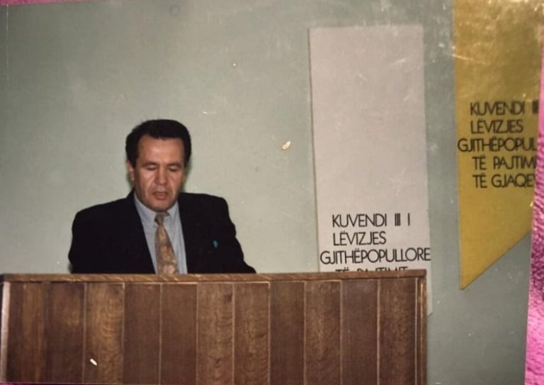 Themelimi i shoqatës “Kosova me Sanxhakun” në vitin 1992 , roli dhe pësimi i Dr. Nuradin Asceriç rreth formimit të saj