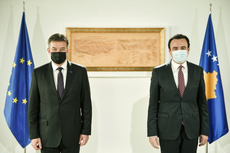 Kryeministri i Republikës së Kosovës, Albin Kurti priti në takim Miroslav Lajčákun
