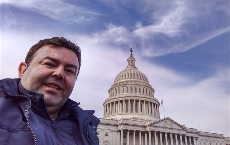 Asociacioni ka lindë në Bruksel, por mund të sfidohet vetëm në Washington
