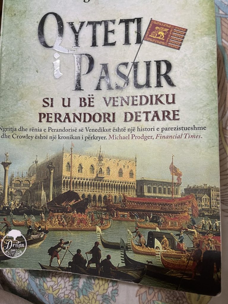 Qyteti i pasur Venediku, libër i Roger Crowley