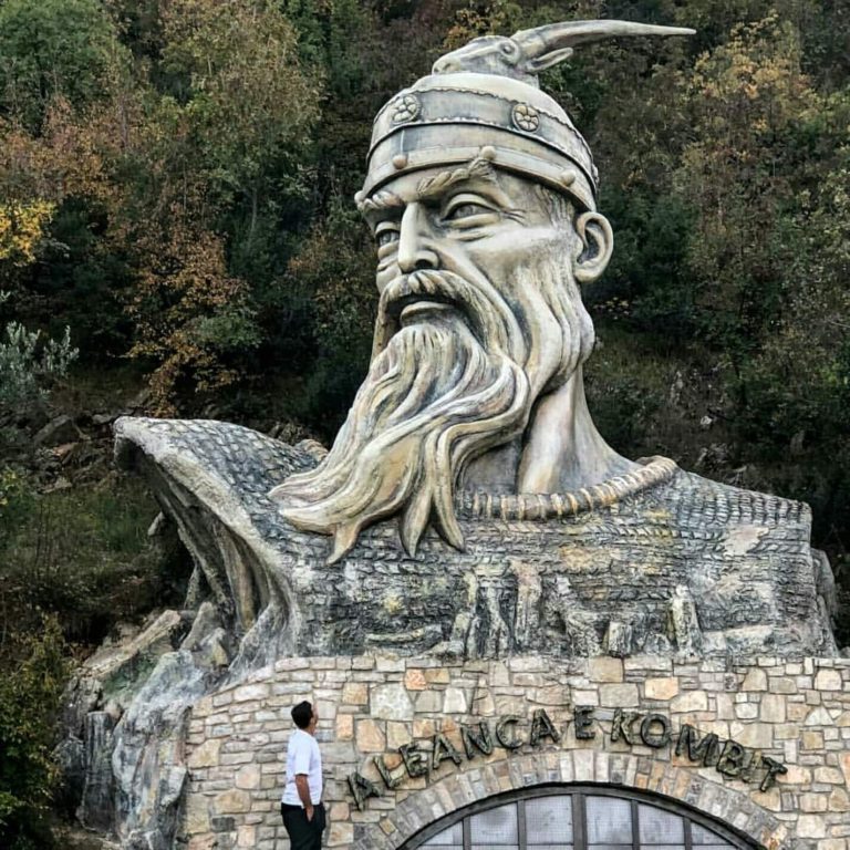 Armiku i lig ta prish edhe ditën e mortit