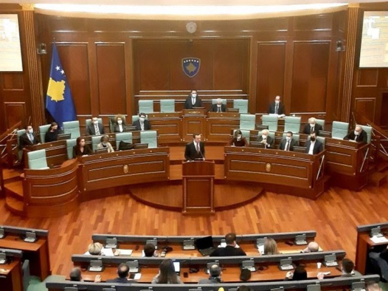 Miratohet nga Kuvendi rezoluta kundër referendumit të Serbisë në Kosovë