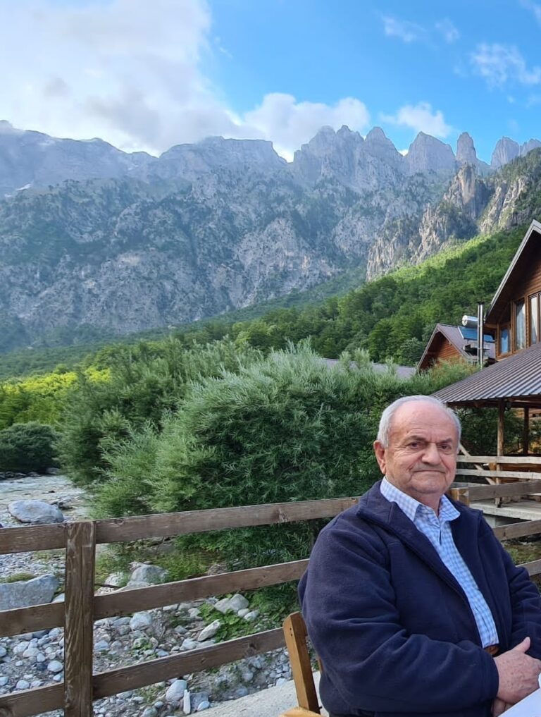 Pjesë nga libri i Fahri Dahrit: “Tjetërsimi i të vërtetave historike”