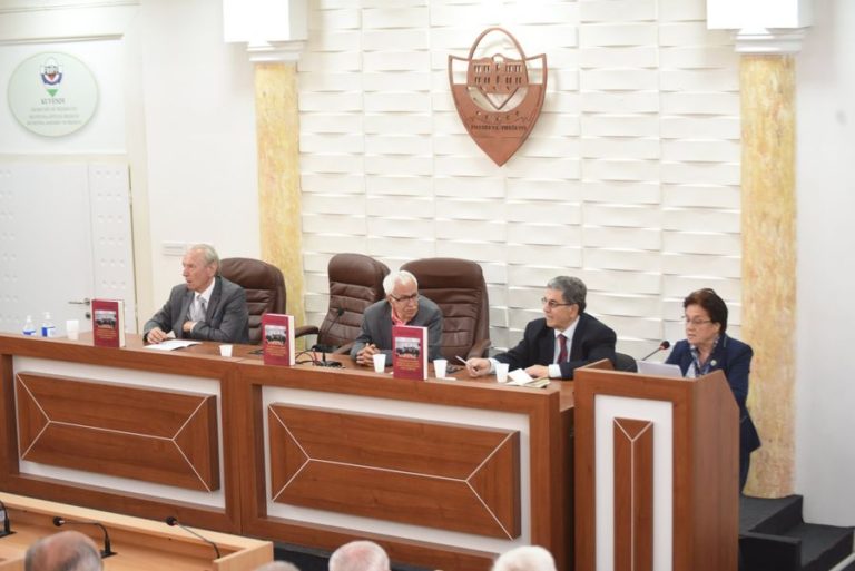 Në Presheve u mbajt Manifestimi kulturor: “Promovimi dhe prezantimi i trashëgimisë kulturore-Takimet e Krijuesve kulturorë të Rajonit” 