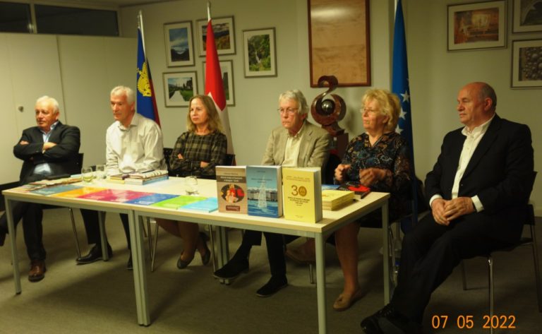 Promovohen libra kushtuar historisë së mësimit plotësues të gjuhës shqipe në Zvicër    