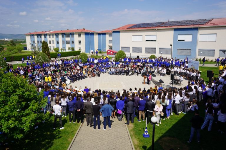 Nënshkruhet marrëveshje bashkëpunimi ndërmjet Gjimnazit “Loyola” në Prizren dhe Universitetit Siegen në Gjermani