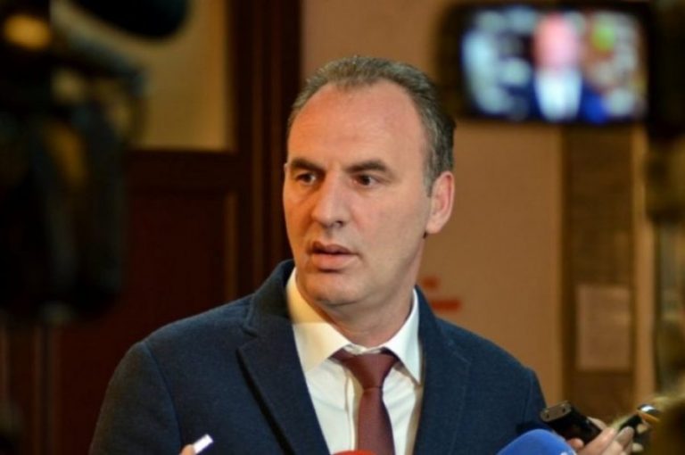 Publicisti Idriz Zeqiraj: Fatmir Limaj dyshohet për 6 raste vrastare e korruptive