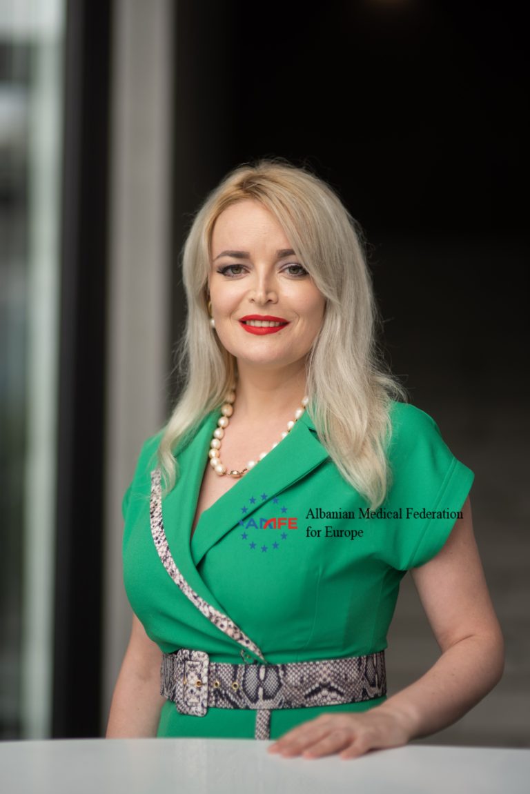 Kryetarja e Federatës së Mjekëve Shqiptarë në Europë, Dr. Aurora Dollenberg , e falënderon Kryetaren e Unionit Europian Zonjën Dr. Von der Leyen