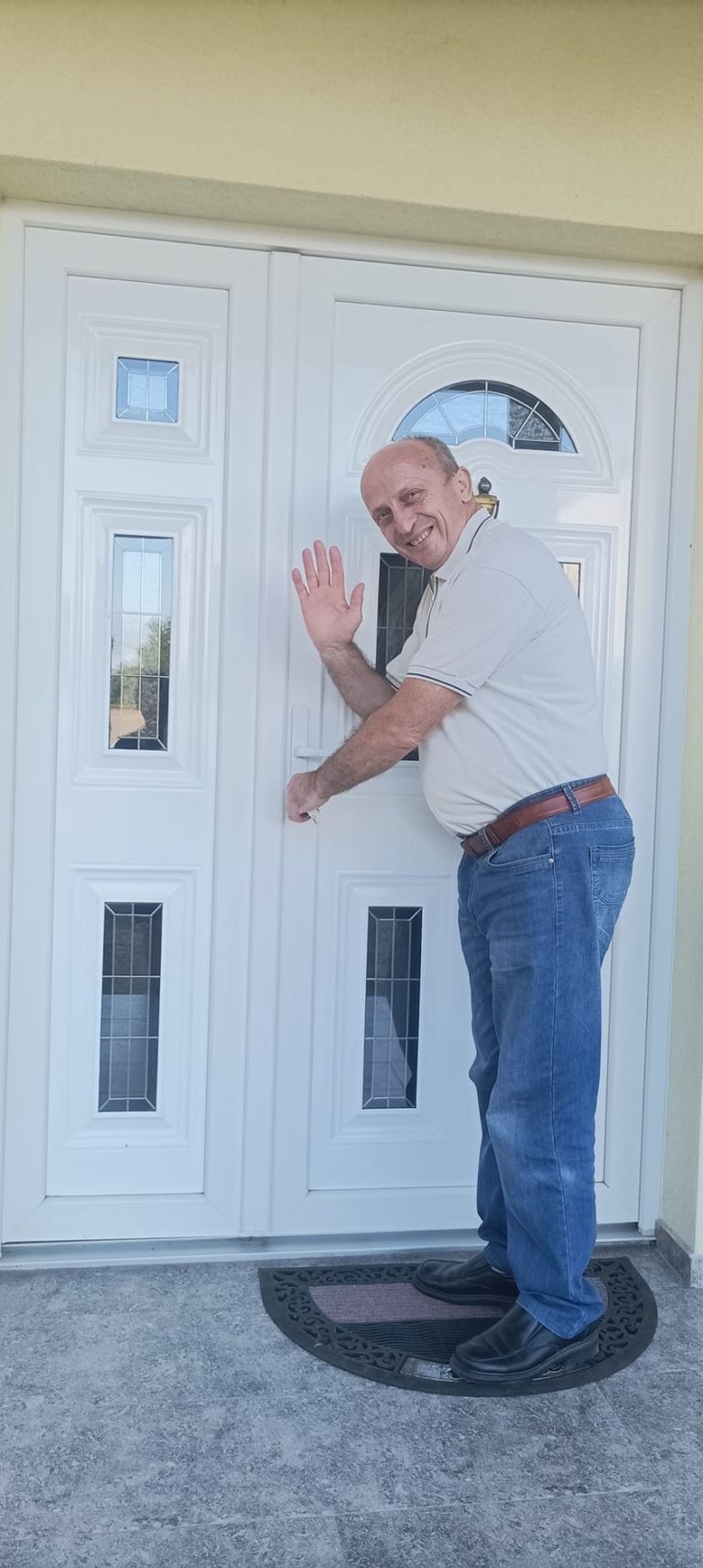 Atdhe, të dua edhe kështu siç je!