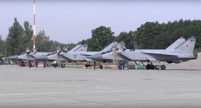 Rusia vendos raketa hipersonike në Kaliningrad pas humbjes në Krime