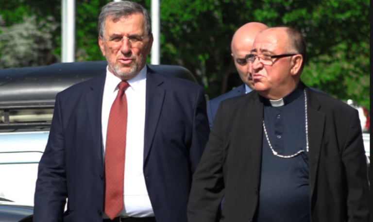 Zyrtarët e Speciales, për vizitat në Hagë tek Thaçi, Veseli e të tjerët: Nëse vijnë në vizita për t’i liruar apo zbutur dënimin e tyre, vijnë kot!