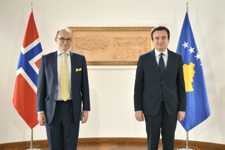 Kryeministri Kurti priti në takim Përfaqësuesin Special të Norvegjisë, Arne Sannes Bjørnstad