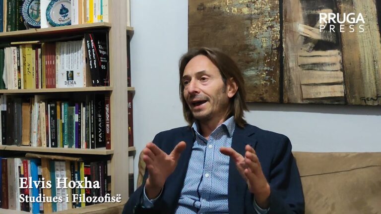 Kujdes! Mësuesi është një absolut dhe jo sindikata
