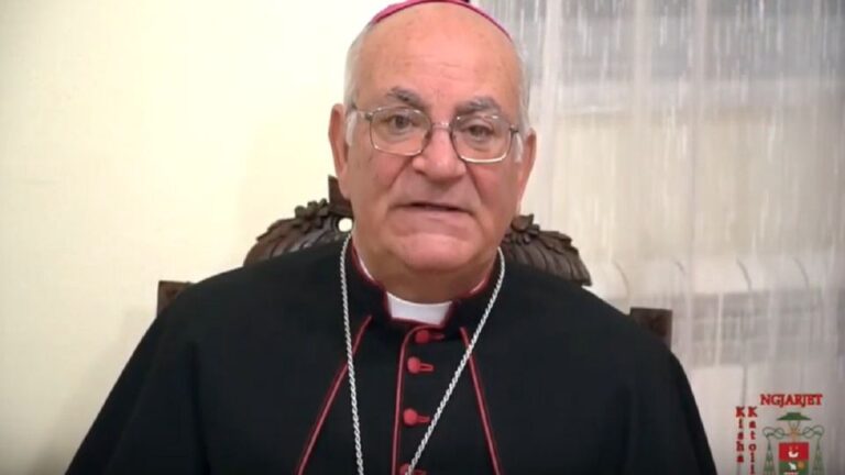 Thirrja e Kishës Katolike Shqiptare: Ndaloni shpopullimin!