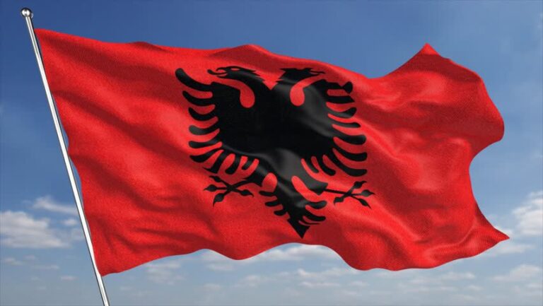 Festa e flamurit kombëtar shqiptar, … si festohej 28 Nëntori dikur dhe si sot