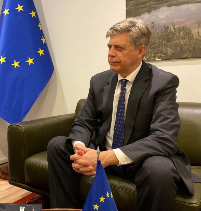 Shefi i EULEX-it  Lars-Gunnar Wigemark, braktisja e institucioneve nga serbët nuk ka të bëjë thjesht me targat