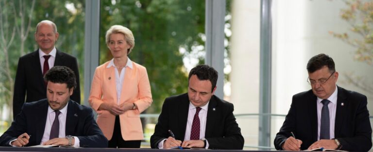 Nënshkruhen tri marrëveshje në kuadër të Procesit të Berlinit