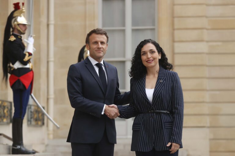 Komunikatë e përbashkët e Zyrës së Presidentes dhe Zyrës së Kryeministrit të Republikës së Kosovës nga takimi me Presidentin e Francës, Emmanuel Macron