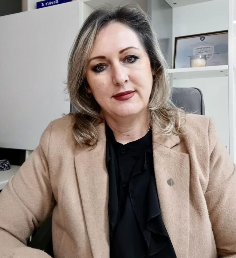 Nëse ndodhë ndarja e çiftit, nuk duhet të ndodhë ndarja e fëmijëve mes vete