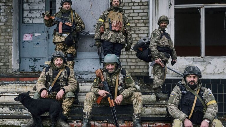 Ukraina thotë se ka shkatërruar një depo të municioneve ruse