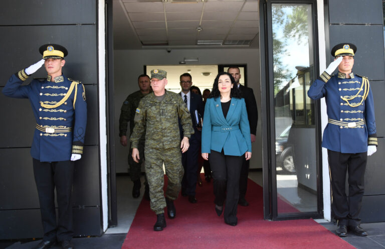 Presidentja: Në territorin e Republikës së Kosovës kurrë më nuk do të ketë policë dhe ushtarë të Serbisë