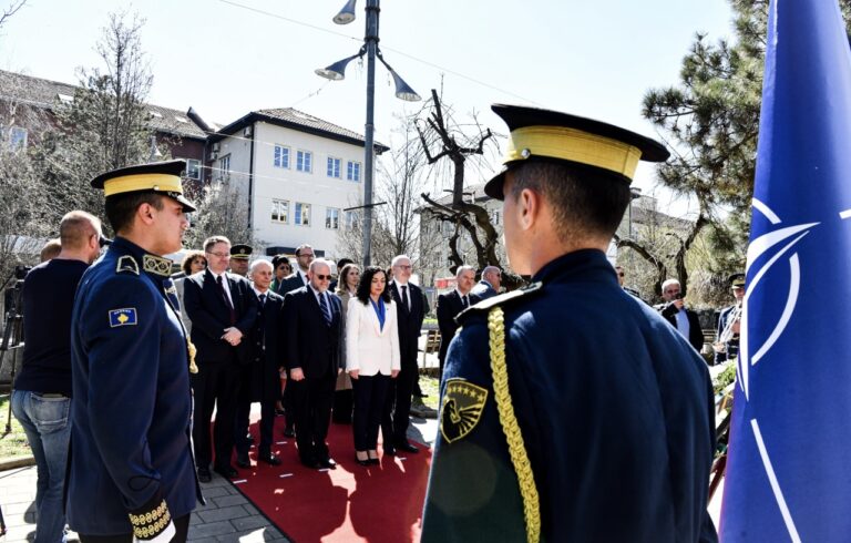 Presidentja Osmani: NATO-ja parandaloi shfarosjen e popullit të Kosovës 