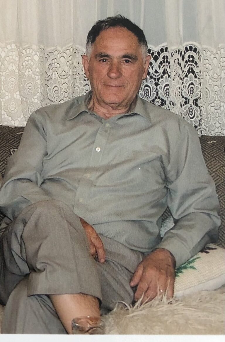 Hysni Gashi i vogël, jetimi, bariu e rrogëtari 