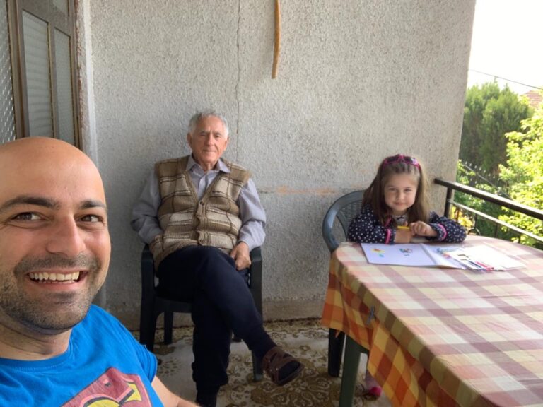 Hysniu nuk ndalet, vazhdon betejat e luftën për shkollim, jetë e Kosovë të lirë 