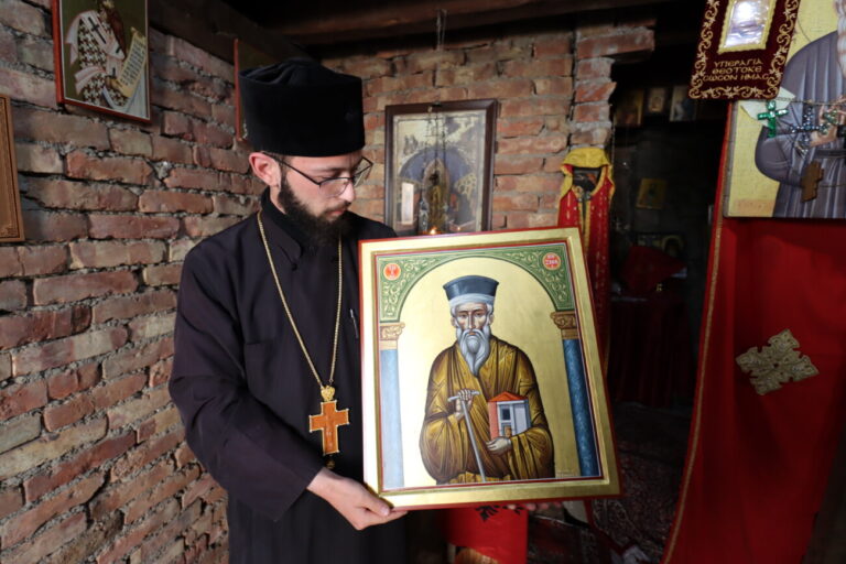 Kisha në Rakinicë të Podujevës, shkas i akuzës nga prokuroria e Shtetit të Kosovës, ndaj priftit ortodoks At Nikolla Xhufka