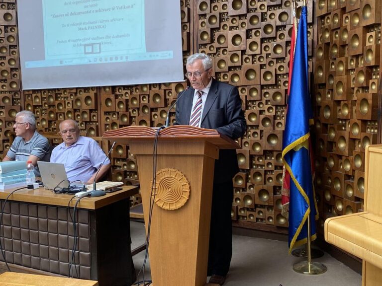 Studiuesi Mark Panikaj sot në Bibliotekën Kombëtare “Pjetër Bogdani” në Prishtinë për dokumentet për Kosovën në Arkivat e Vatikanit