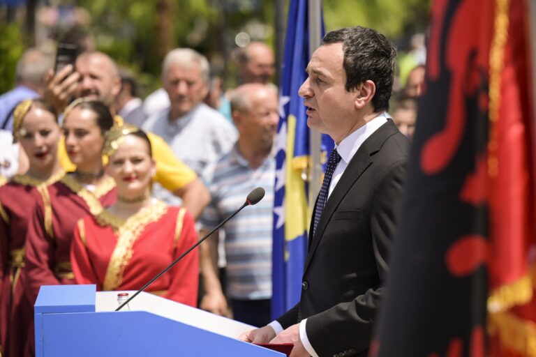 Prot(f)estat në Veri!