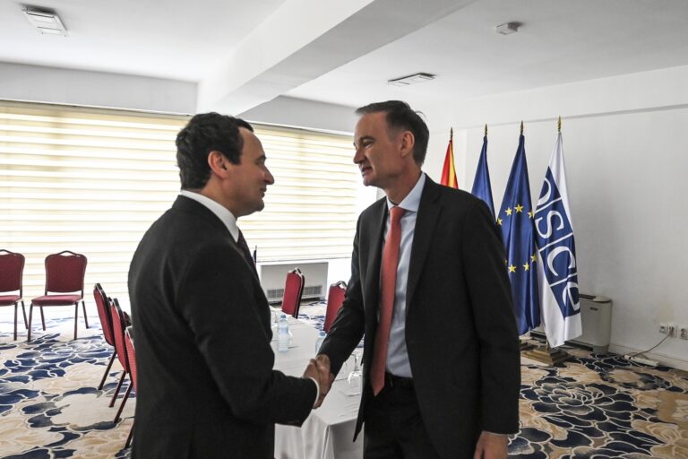 Kryeministri Kurti u takua me Përfaqësuesin e Përhershëm të ShBA-ve në OSBE, Ambasadorin Michael Carpenter