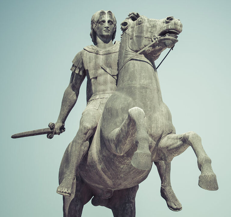 Të mëdhenj për botën, të vonuar për veten – paradoksi historik shqiptar