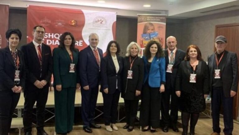 Me rastin e trevjetorit të Këshillit Koordinues të Arsimtarëve në Diasporë (KKAD)