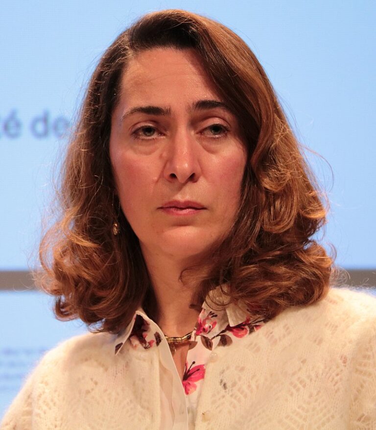 Gruaja IMAME…Mësim për Shiptarët!& Femme IMAME….Leçon pour les Albanais!