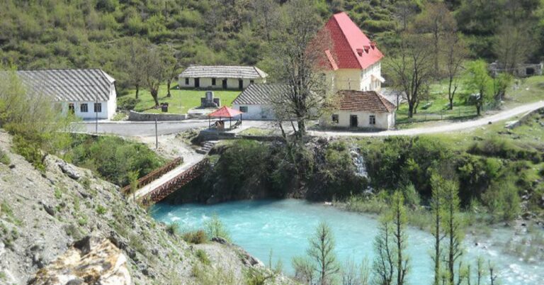 Në Shalë do të vendoset Memoriali i Martirëve të Kishës katolike Shqiptare me origjinë nga Dukagjini