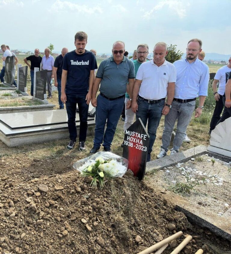 Sot në Podujevë u varros veprimtari i vjetër i çështjes kombëtare dhe i LVV, Mustaf Hoxha