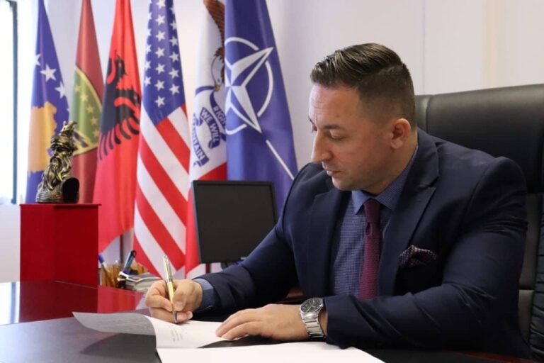 Deklarata sakdaloze e ish-ministrit Armend Mehaj, ku ai akuzon Serbinë, Rusinë dhe Kinën për ndërhyrje në çështjet fetare përmes lëvizjeve antiislame