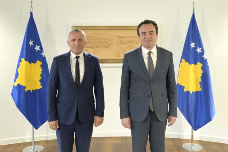 Kryeministri Kurti takoi deputetin Shaip Kamberi