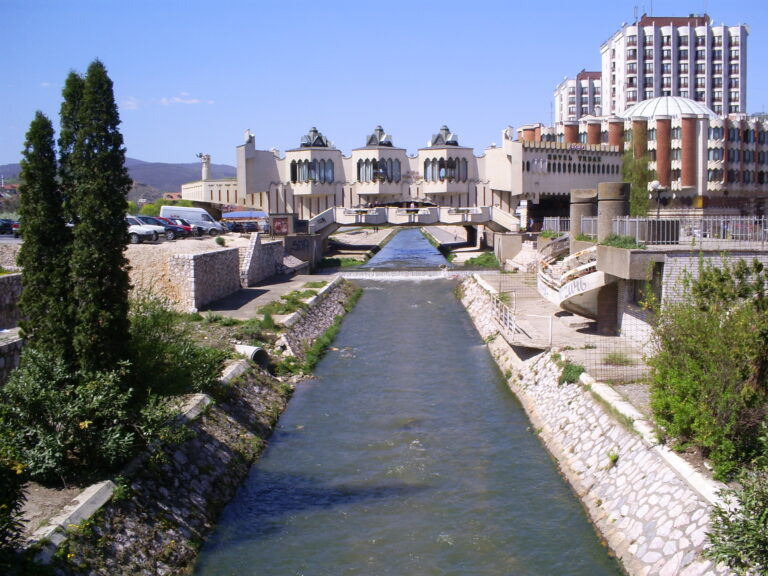 Shqipëria, do të duhej të hap konzullatën në Sanxhak dhe në Luginën e Preshevës!?