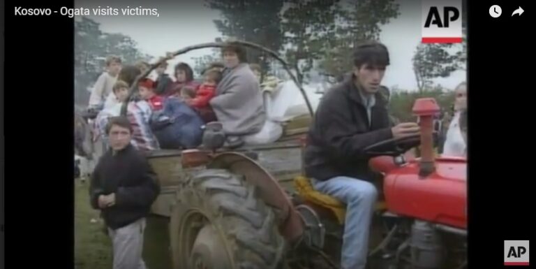 Kosova – Lufta në Lajme/ Shtator 1998: Bombardime, 100.000 refugjatë shqiptarë në malin Qyqavica 