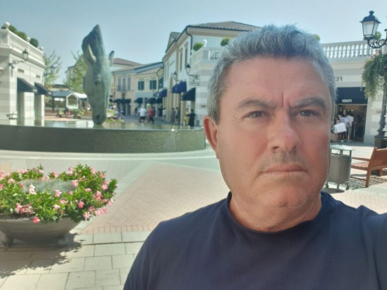 Engjëll Gishti i jep përgjigje Dritan Goxhajt, analistit islamist, rreth parashikimeve të tij për dështimet e ardhshme ushtarake të SHBA-ve dhe Izraelit