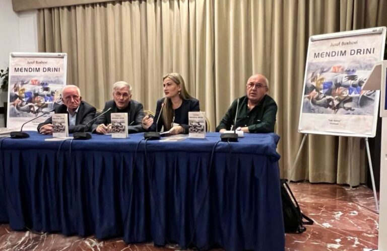 Më 21 tetor në Tiranë u promovua romani “Mendim Drini” i Jusuf Buxhovit