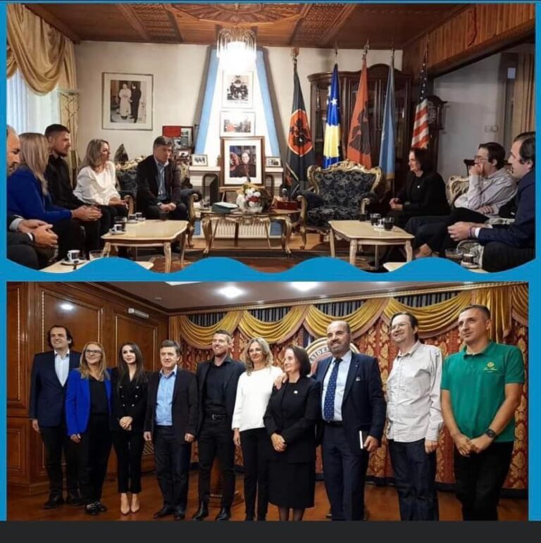 Dje, në Velani, u takuan familjet e dy “Saharovëve” shqiptarë!