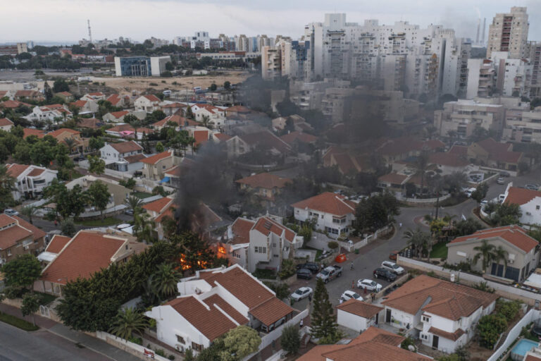 Hamasi sulmon Tel Avivin dhe Jerusalemin, terroristët kanë kaluar kufirin