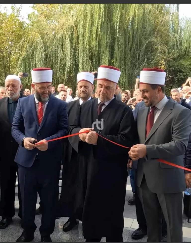 Kur feja transformohet në politikë, atëhere nuk është më besim shpirtëror, por është entitet politik