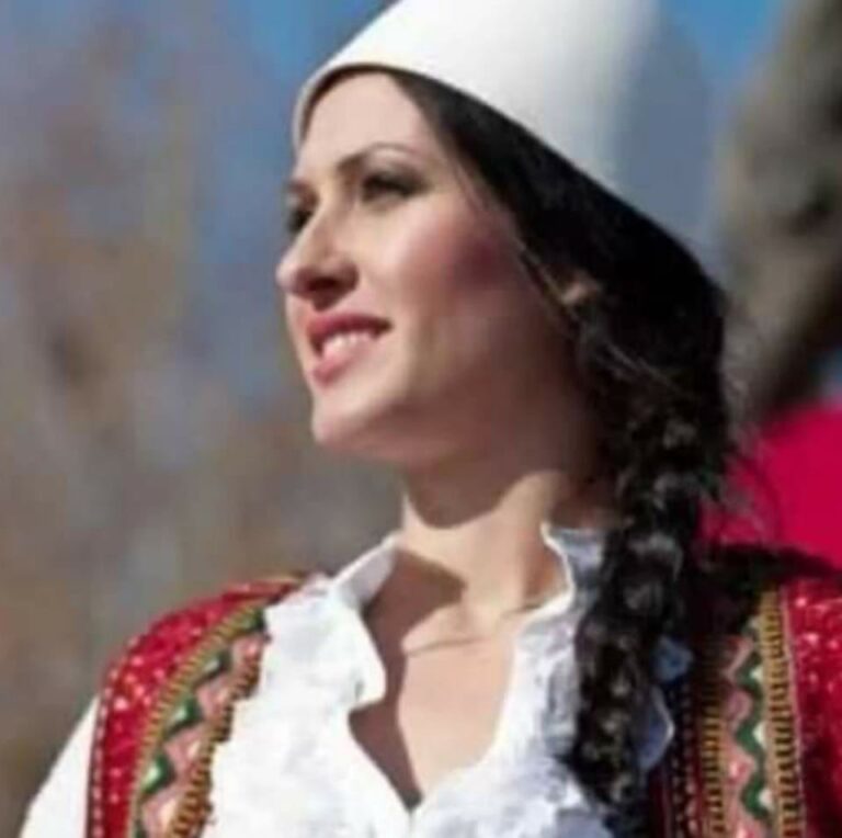 Motelet garazha, apo kur seksi më duhet mua, por jo ty!