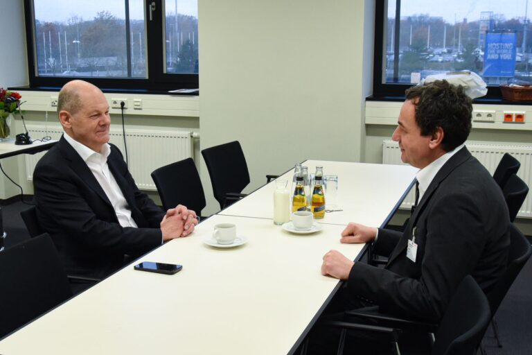Kryeministri Kurti takoi në Berlin, Kancelarin e Republikës Federale të Gjermanisë, Olaf Scholz