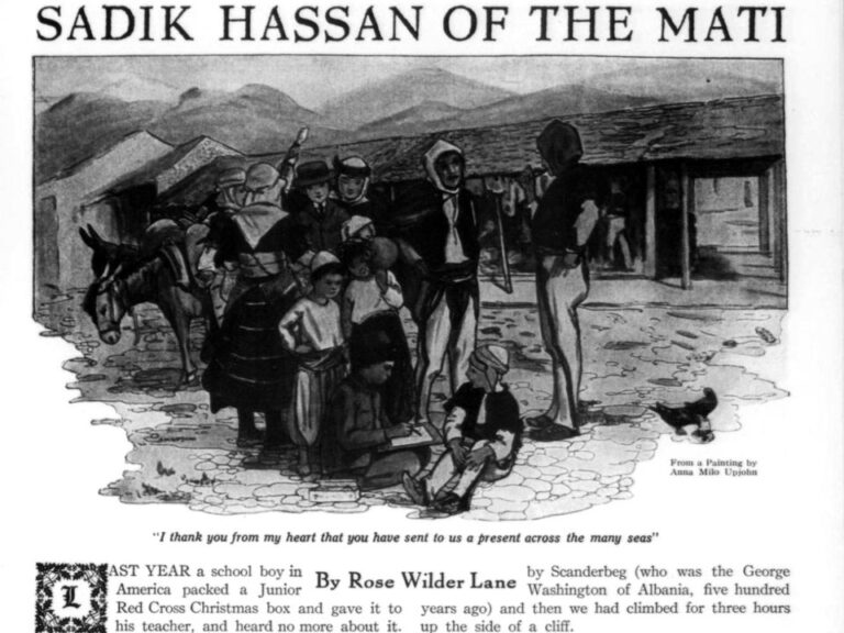 1922 / Historia e Sadik Hasanit nga Mati, djaloshit që mori në Klos, nga duart e vetë shkrimtares amerikane Rose Wilder Lane, dhuratën e Krishtlindjeve që kishte përshkuar gjysmën e botës