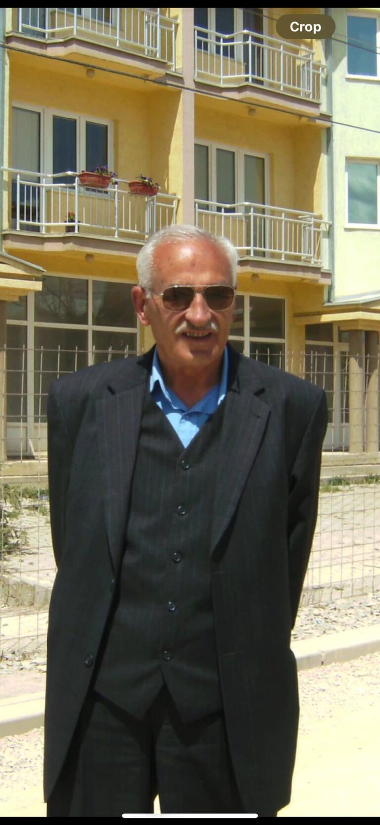 Me shkuarjen në amshim të arsimtarit Shemsi Hasani, mbetëm edhe pa një arsimdashës